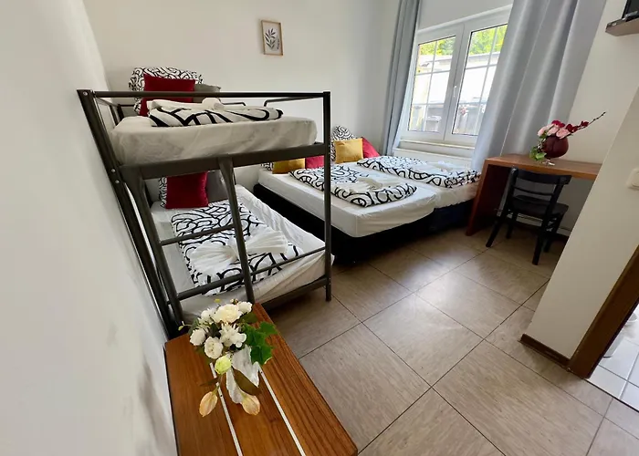 Inn Moji 3 Koeln Lindlar